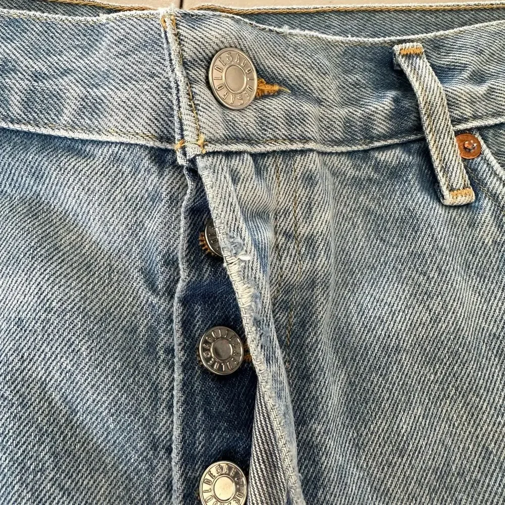 Agolde Parker Vintage Cut Off Shorts in Swapmeet Size 32‎ Distressed Button Fly